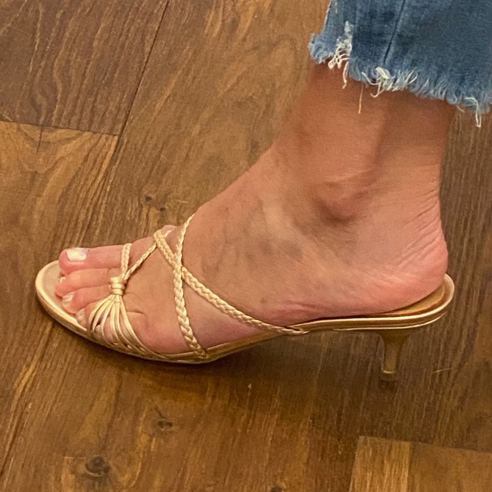 Sigerson Morrison Rosegold Metallic Sandal - Picture 5 of 5